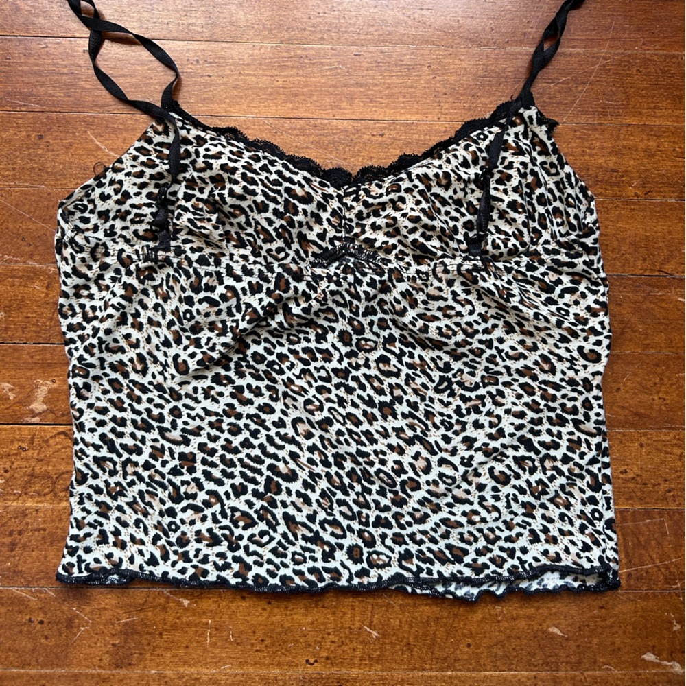 Cropped Leopard Top - Picture 2 of 2
